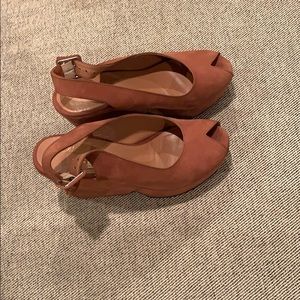 Clergerie Barney’s New York platform sz 7.5 mauve